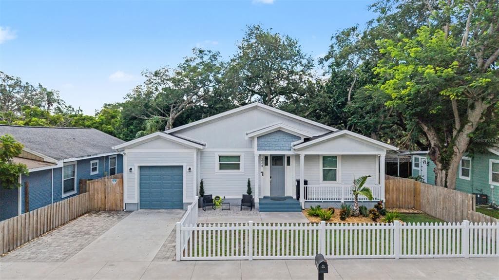 224 W EMILY STREET TAMPA, FL 33603
