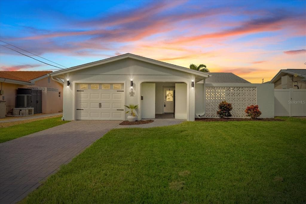 3961 HEADSAIL DRIVE NEW PORT RICHEY, FL 34652