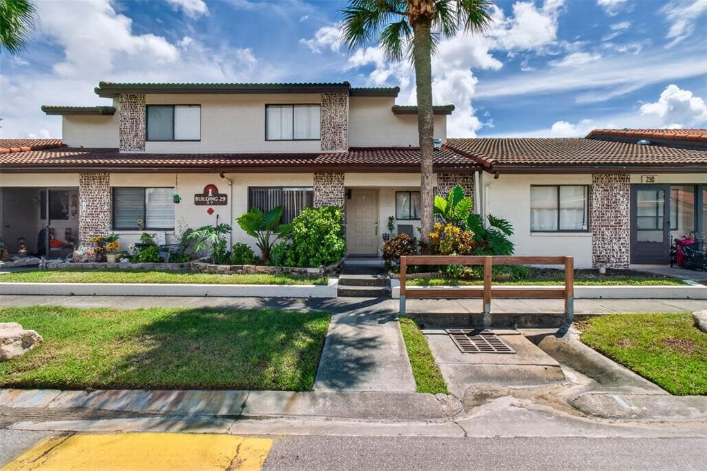 7360 ULMERTON ROAD UNIT 29C LARGO, FL 33771