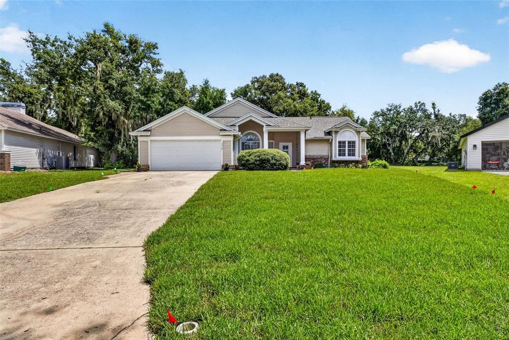 3318 SILVERPOND DRIVE