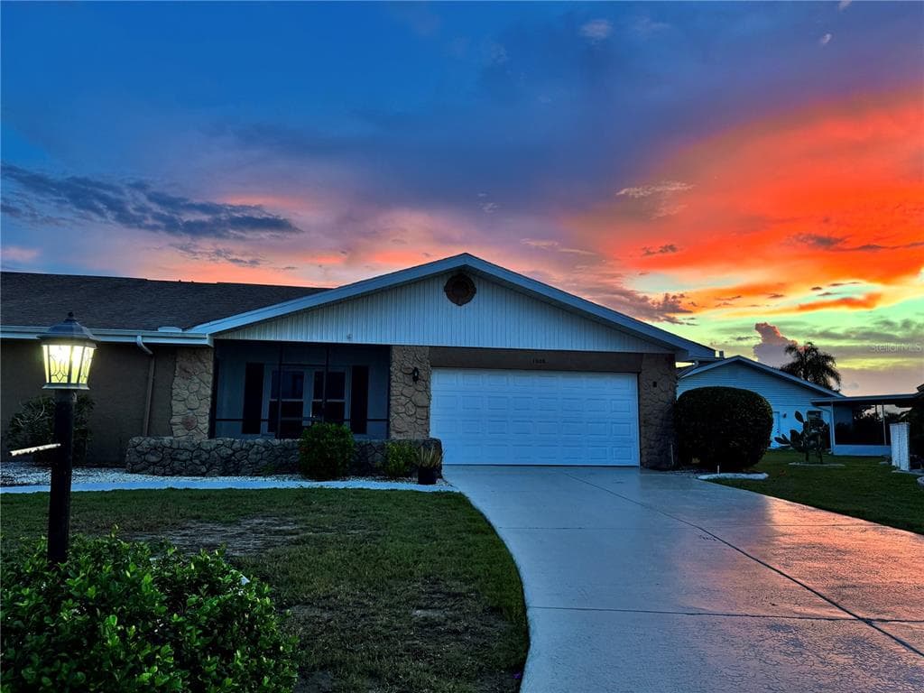 1008 YELLOWBIRD PLACE SUN CITY CENTER, FL 33573