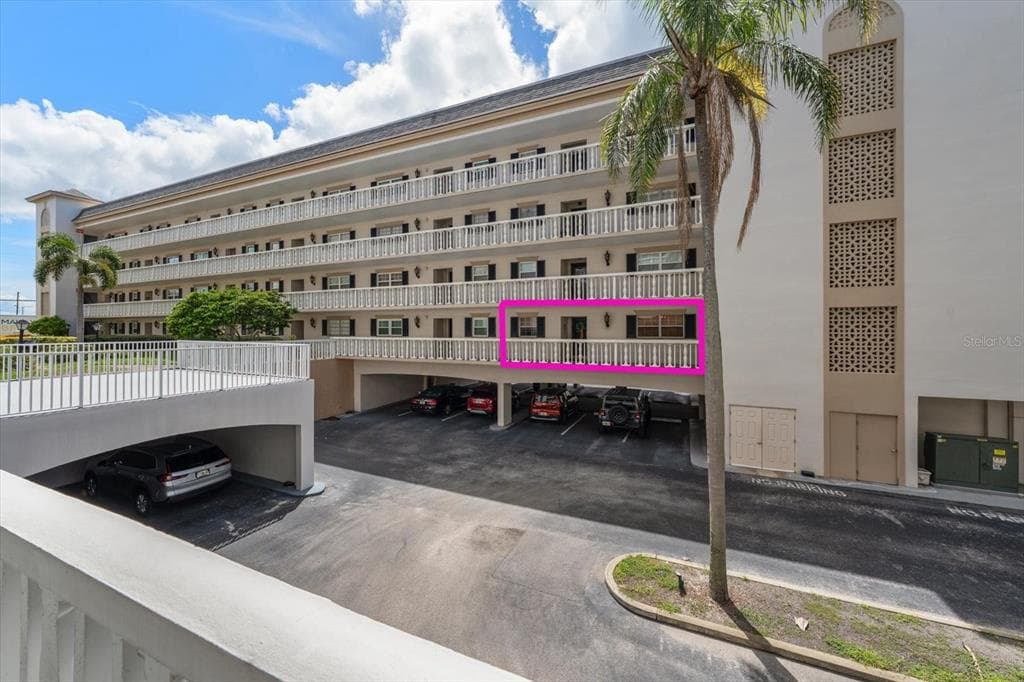 131 BLUFF VIEW DRIVE UNIT 106 BELLEAIR BLUFFS, FL 33770