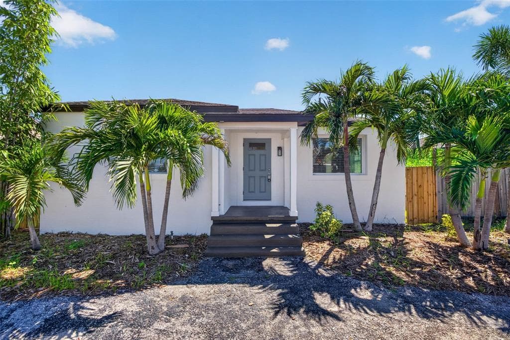 1020 49TH STREET S ST PETERSBURG, FL 33707