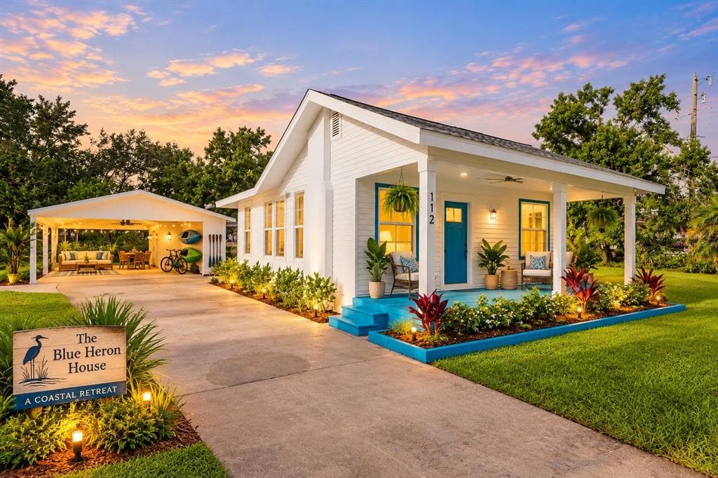 112 E MARTIN LUTHER KING JR DRIVE TARPON SPRINGS, FL 34689