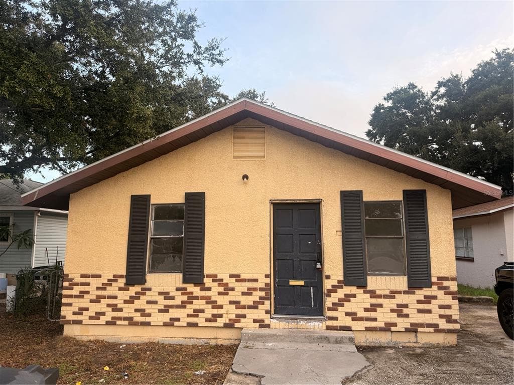 1110 CARLTON STREET CLEARWATER, FL 33755