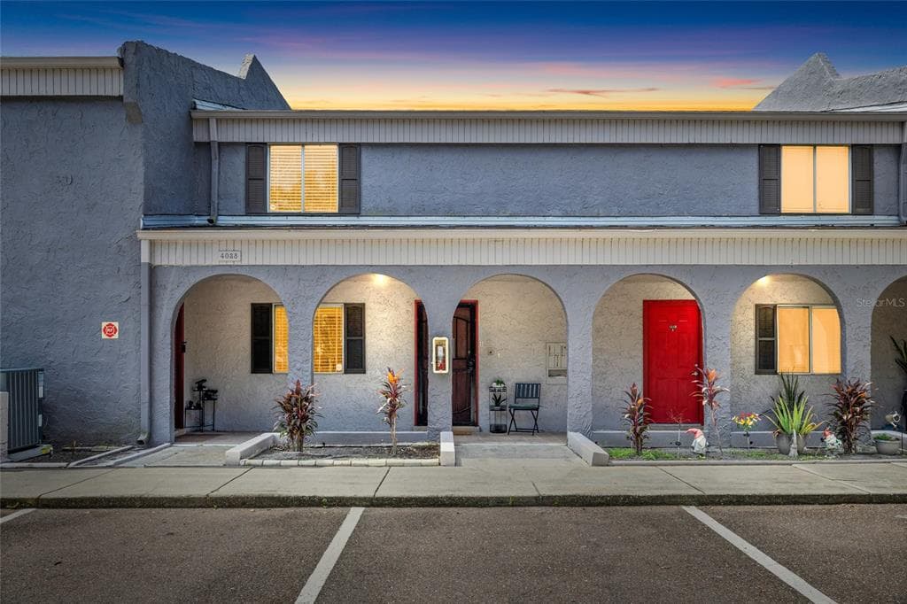 4038 CORTEZ DRIVE UNIT B TAMPA, FL 33614