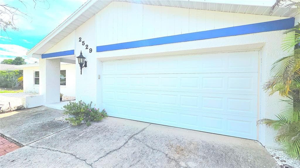 2529 INDIGO DRIVE DUNEDIN, FL 34698