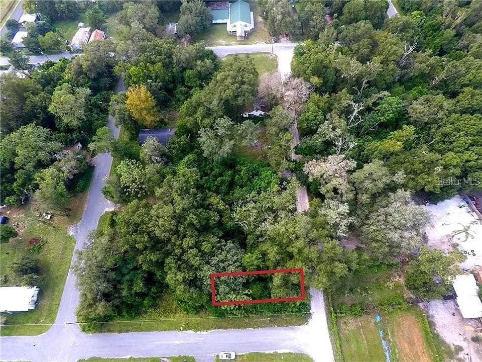 21051 SCHOOL ROAD DADE CITY, FL 33523