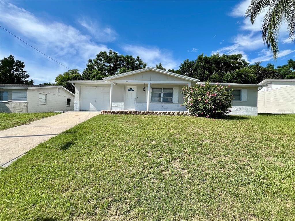 5033 FARLEY DRIVE HOLIDAY, FL 34690