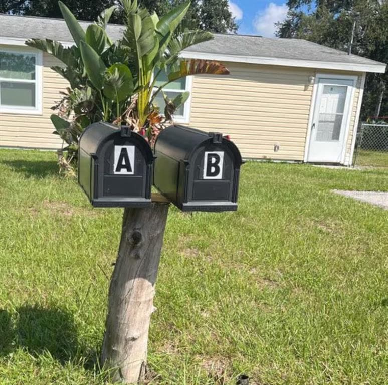 6806 THOMAS CIRCLE TAMPA, FL 33619