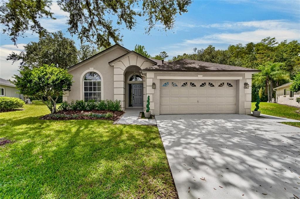 6106 CHALON COURT LUTZ, FL 33558