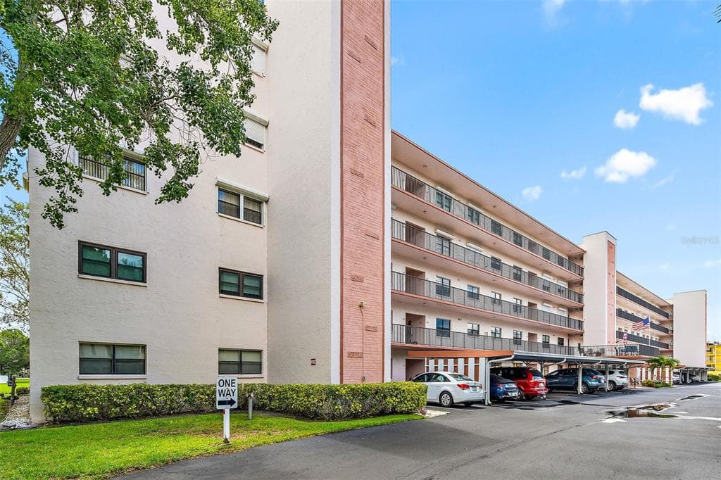 8174 TERRACE GARDEN DRIVE N UNIT 507