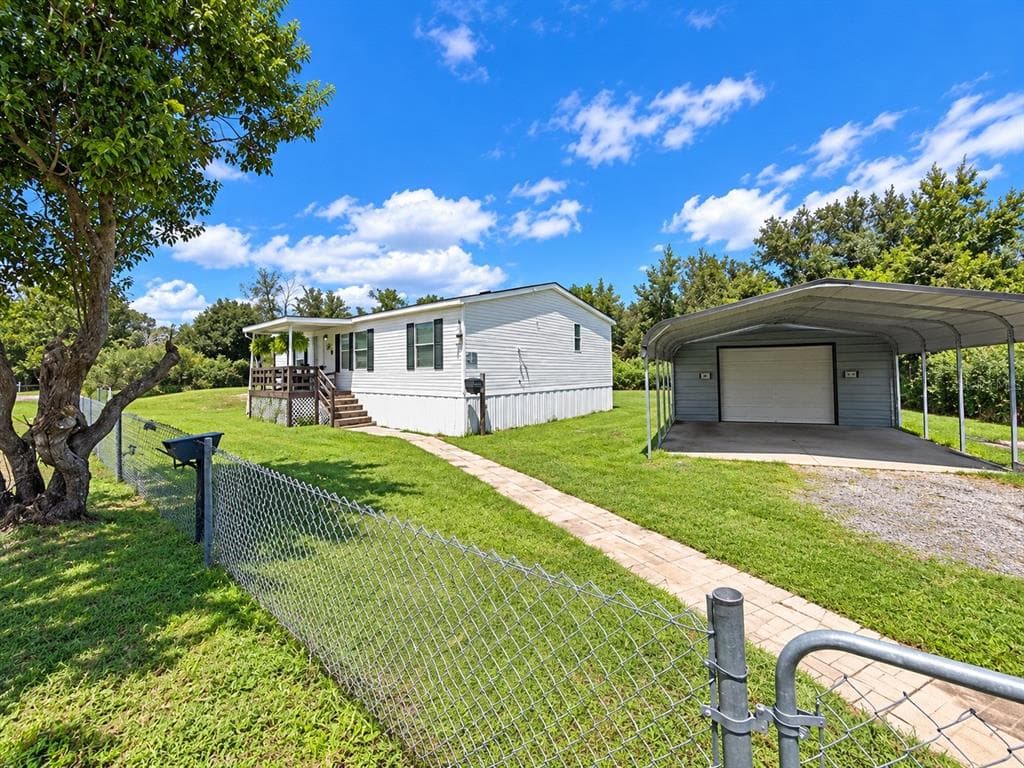 9027 HAMMOCK LOOP POLK CITY, FL 33868