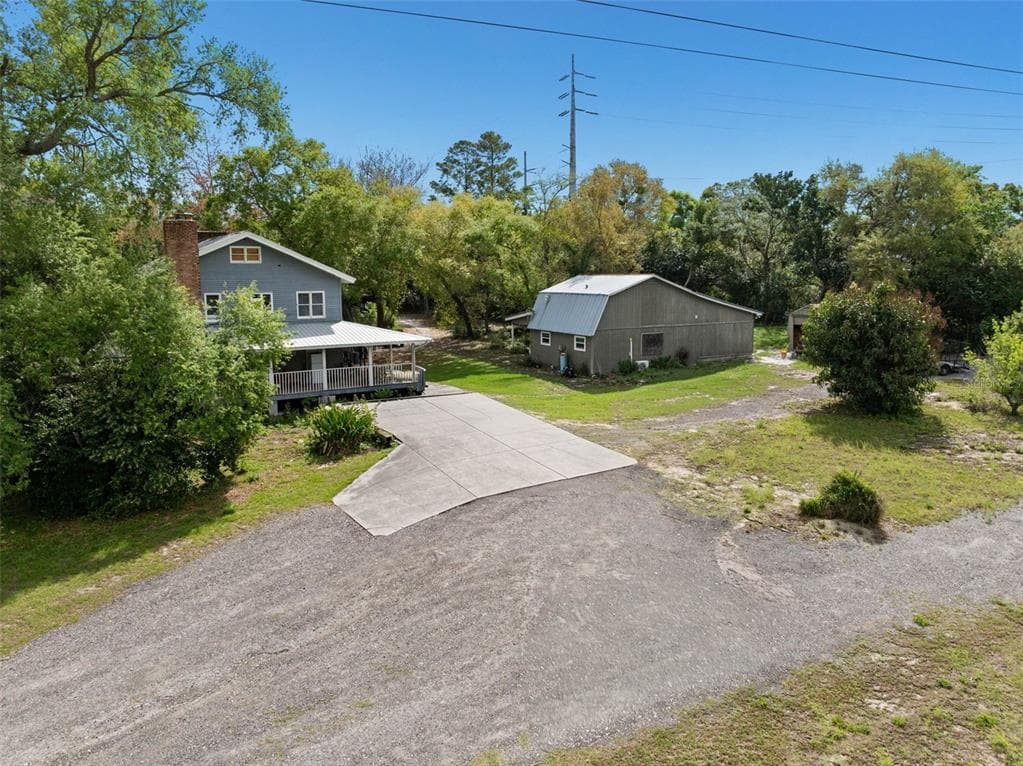 6890 COUNTY ROAD 95 PALM HARBOR, FL 34684