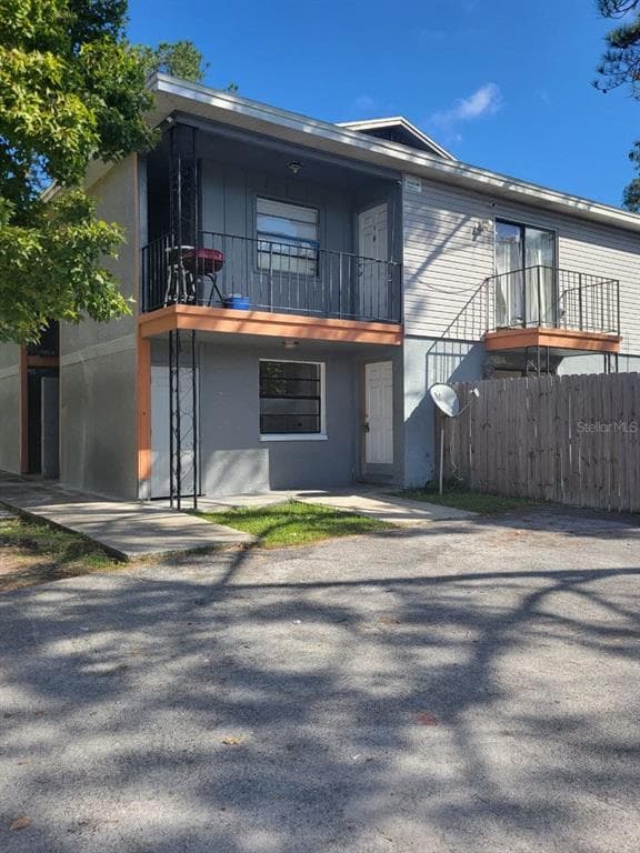 8429 CAMDEN STREET UNIT B TAMPA, FL 33614