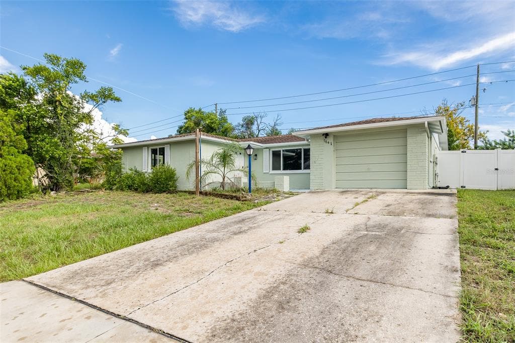 7641 JUDITH CRESCENT PORT RICHEY, FL 34668