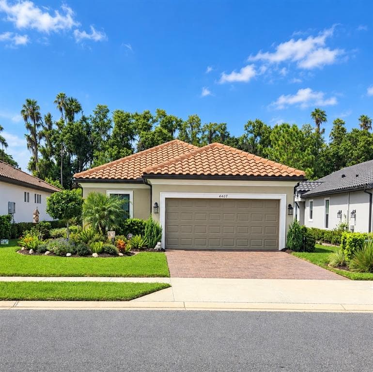 4407 ROSATTI ROAD WESLEY CHAPEL, FL 33543