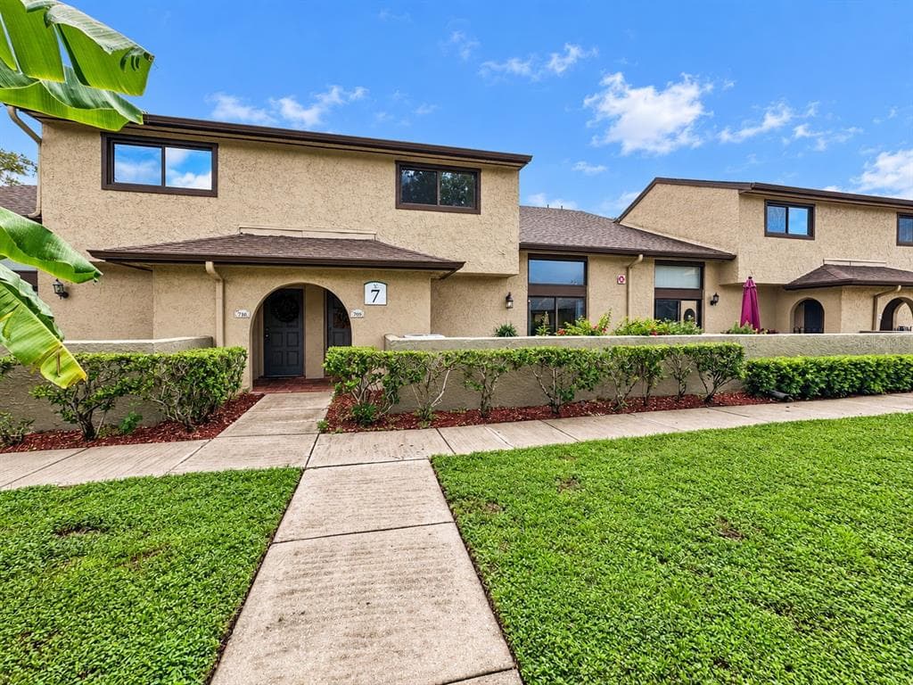 6262 142ND AVENUE N UNIT 709 CLEARWATER, FL 33760