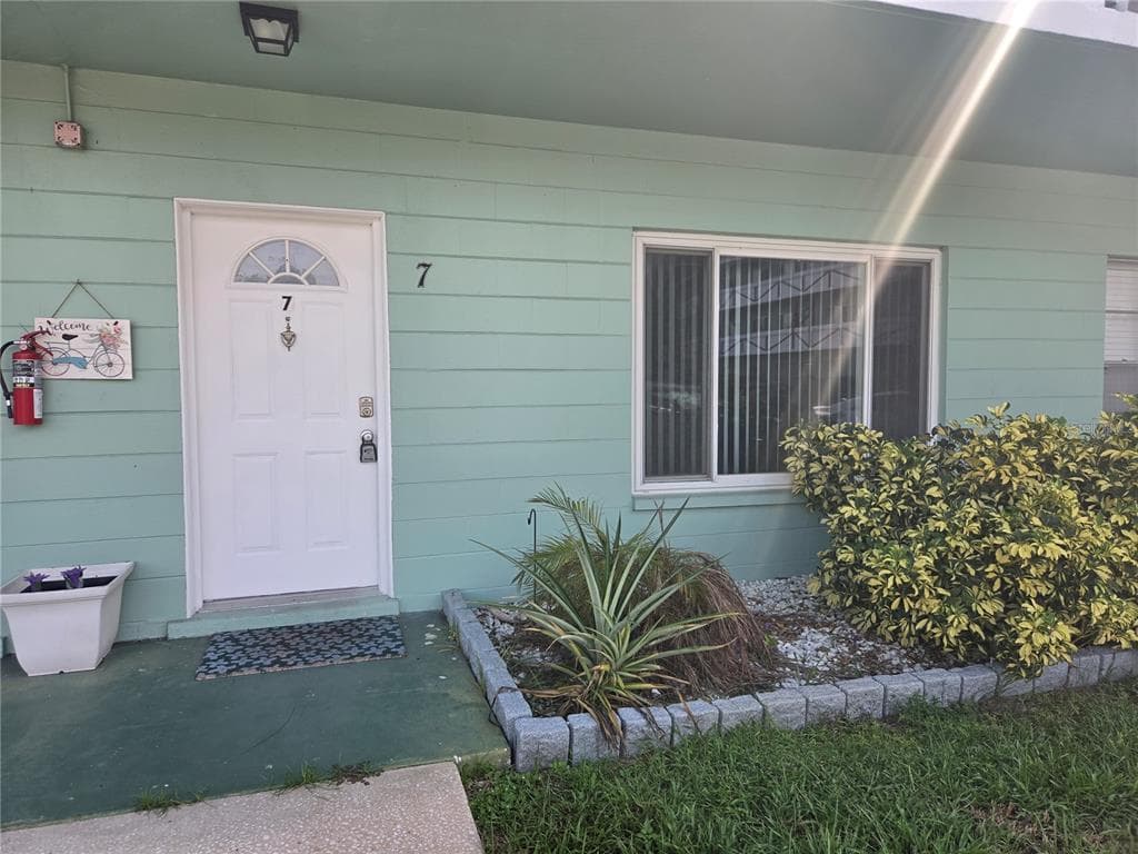 2043 DENMARK STREET UNIT 7 CLEARWATER, FL 33763