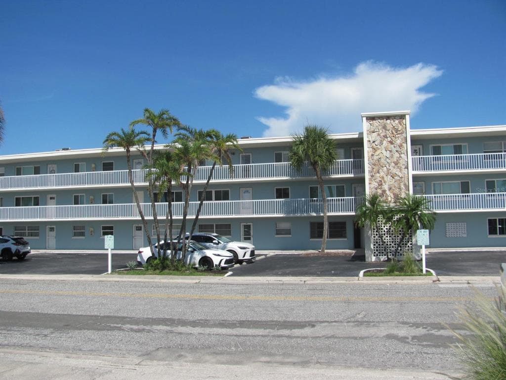 6161 GULF WINDS DRIVE UNIT 242 ST PETE BEACH, FL 33706