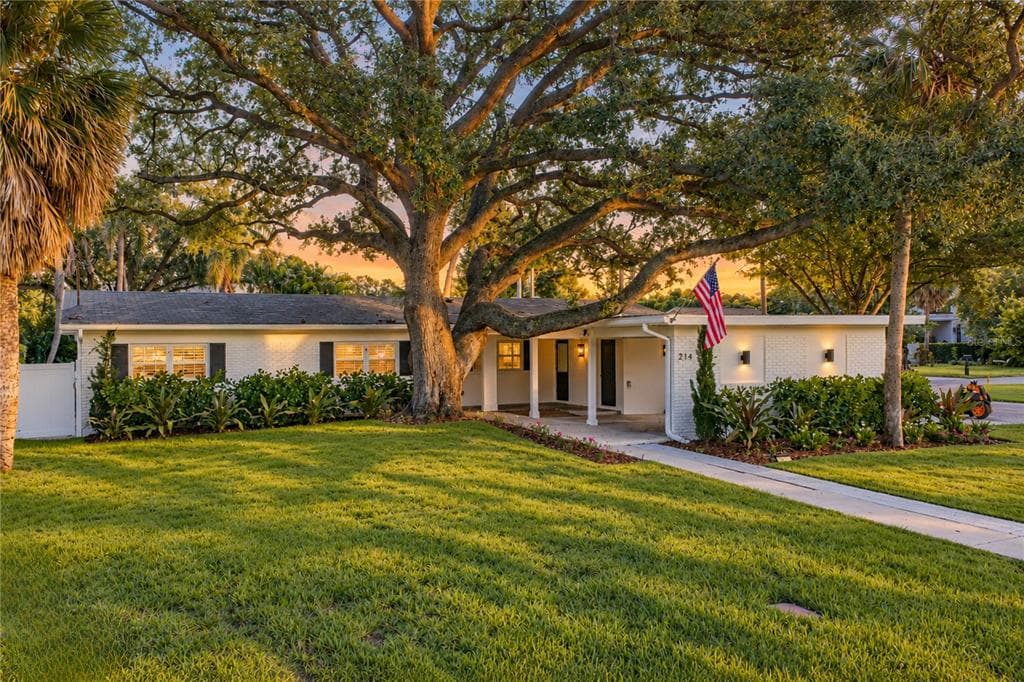 214 S TREASURE DRIVE TAMPA, FL 33609