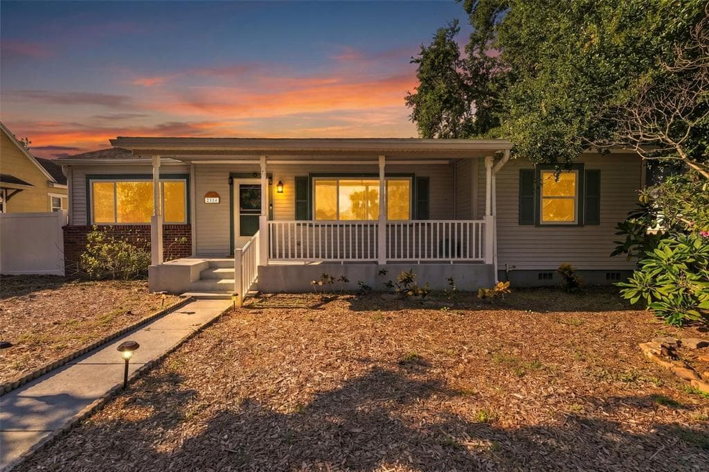 2114 21ST AVENUE N ST PETERSBURG, FL 33713