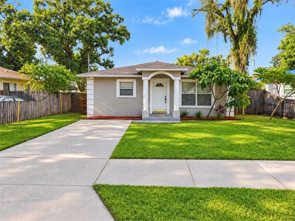 3304 E MOHAWK AVENUE TAMPA, FL 33610