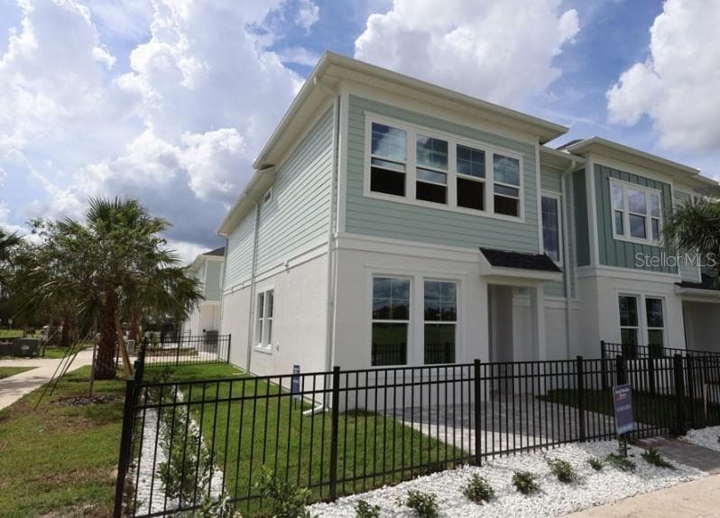 3528 CASPIAN CHERVIL STREET WESLEY CHAPEL, FL 33543