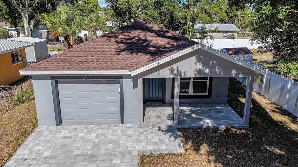 1013 13TH STREET E BRADENTON, FL 34208