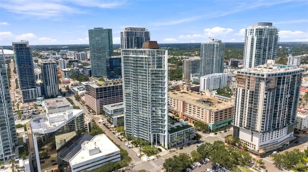 175 1ST STREET S UNIT 2405 ST PETERSBURG, FL 33701