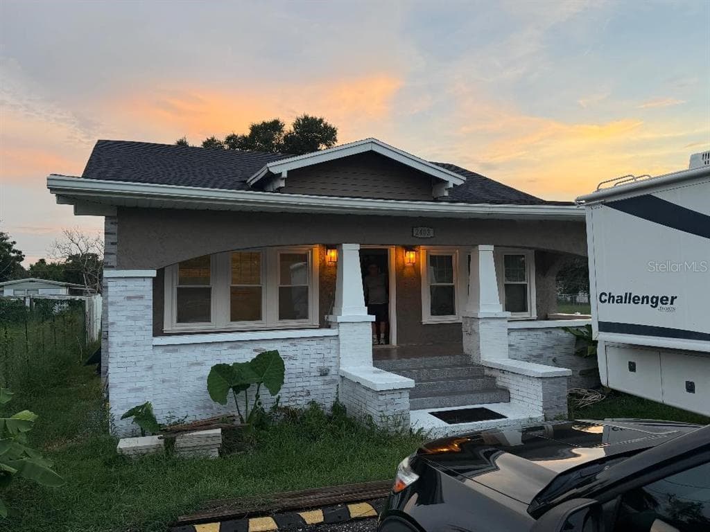 2403 BURNS STREET LAKELAND, FL 33801