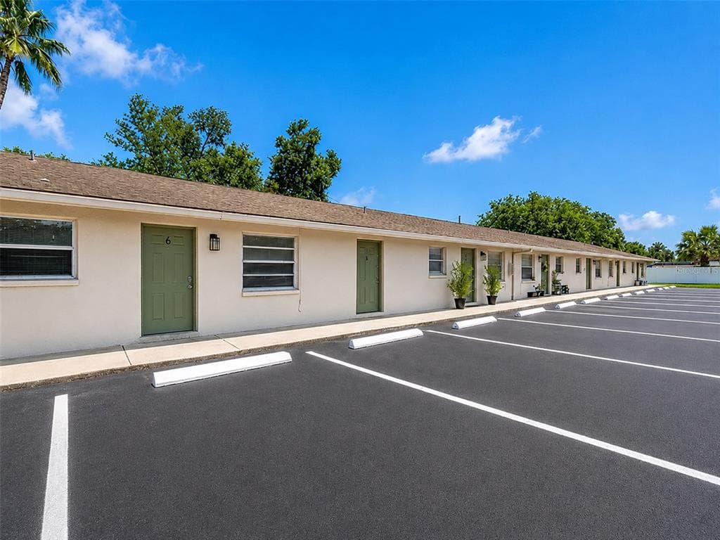 4540 N 76TH AVENUE N UNIT 05 PINELLAS PARK, FL 33781