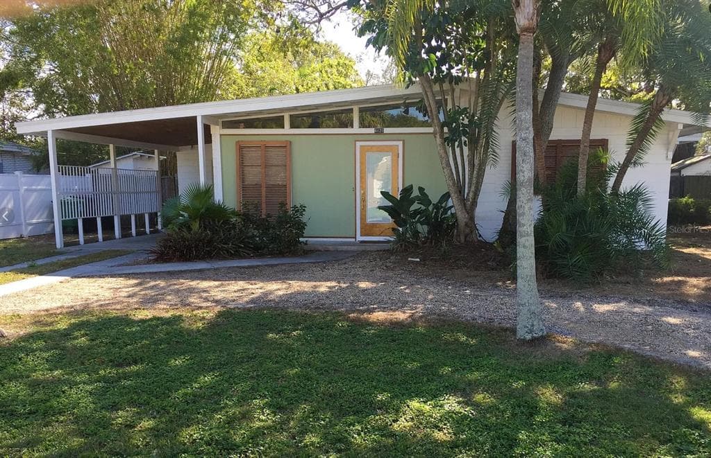 4628 W BAY VILLA AVENUE TAMPA, FL 33611