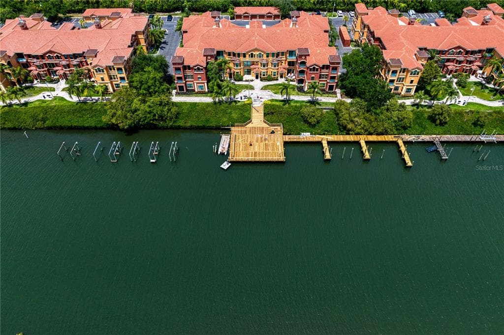 2741 VIA CIPRIANI UNIT 914A