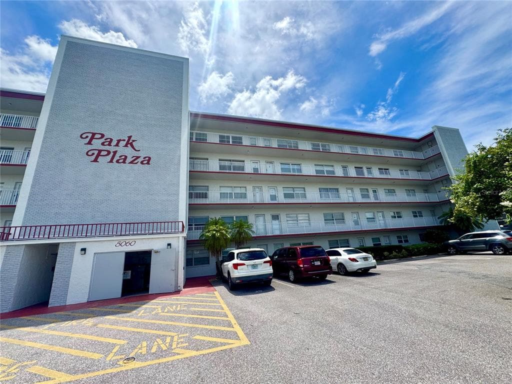 5060 76TH AVENUE N UNIT 112