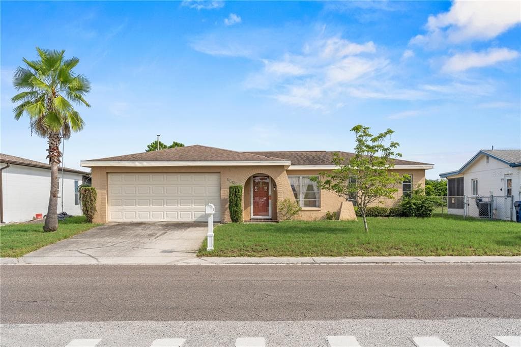 8351 FOX HOLLOW DRIVE PORT RICHEY, FL 34668