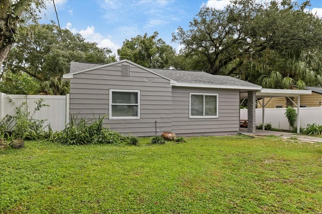7710 N DARMOUTH AVENUE TAMPA, FL 33604
