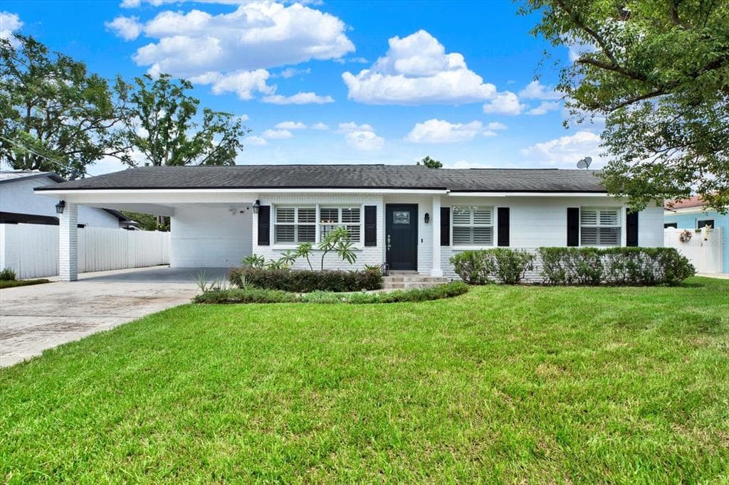 3009 W HEITER STREET TAMPA, FL 33607