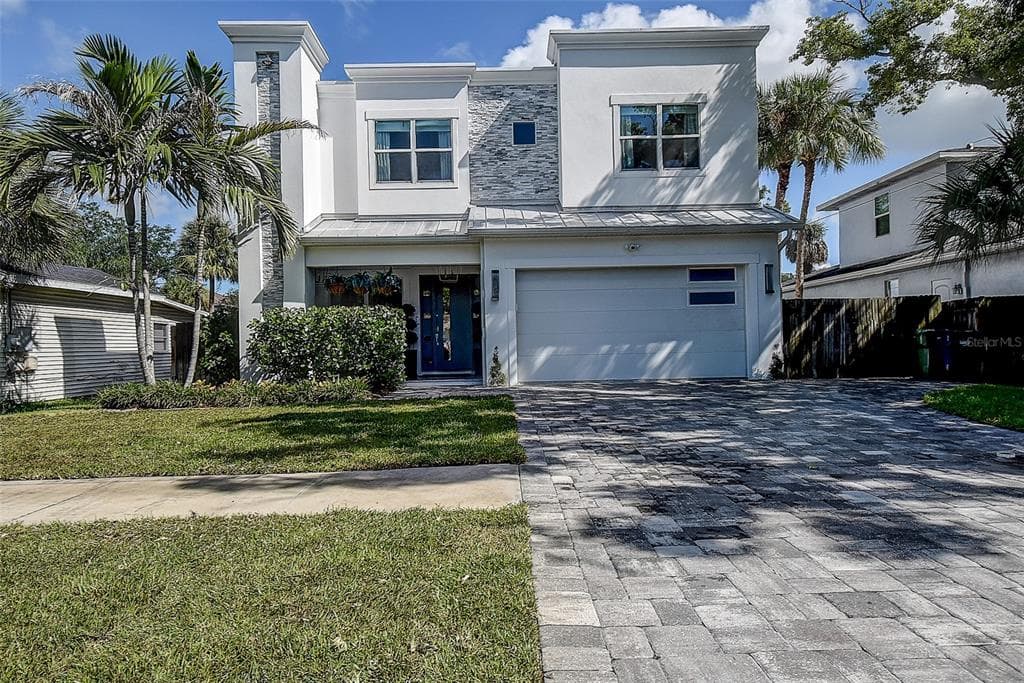 3311 W PAUL AVENUE TAMPA, FL 33611