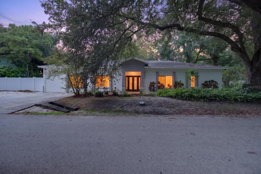 5114 CHILKOOT STREET TAMPA, FL 33617