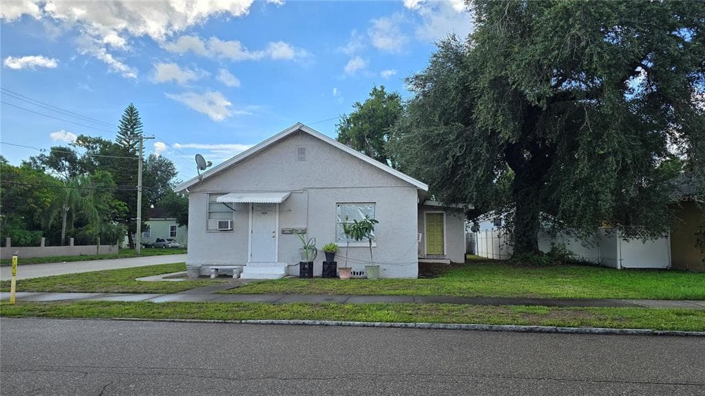 2423 DURHAM STREET TAMPA, FL 33605