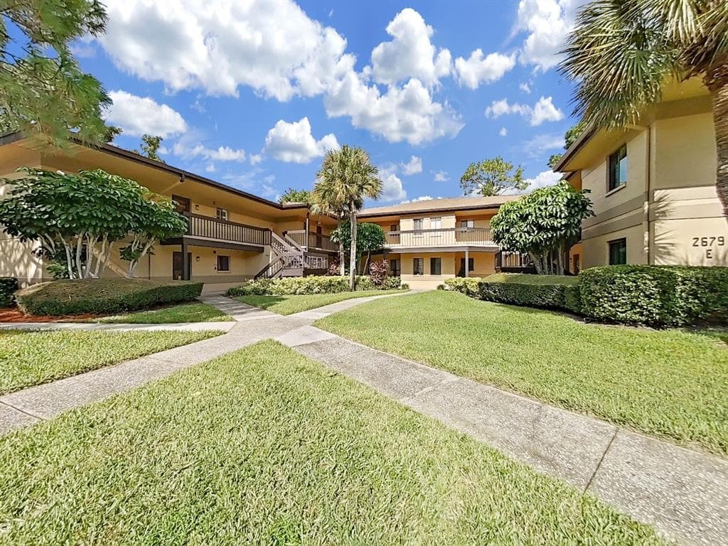 2679 SABAL SPRINGS CIRCLE UNIT 201 CLEARWATER, FL 33761