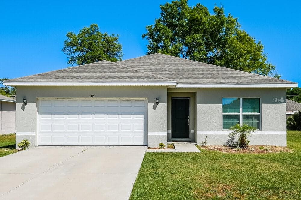 1387 BURNLEY COURT KISSIMMEE, FL 34758