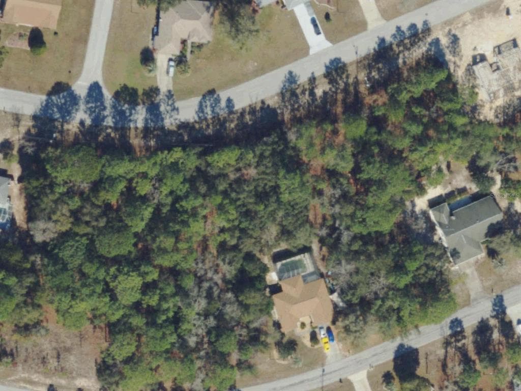 7855 N GOLFVIEW DRIVE