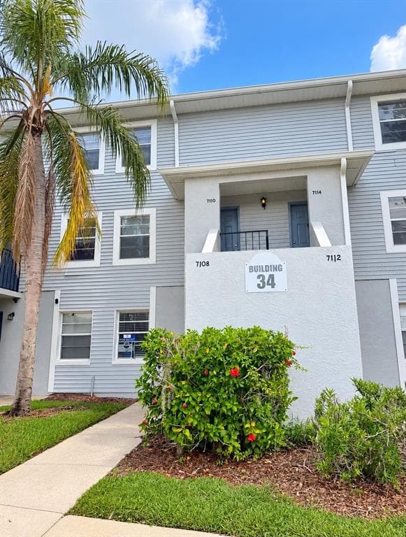7108 WATERSIDE DRIVE TAMPA, FL 33617
