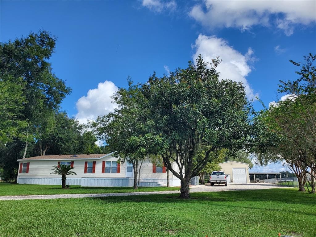 4902 COUNTRY TRAILS DRIVE POLK CITY, FL 33868
