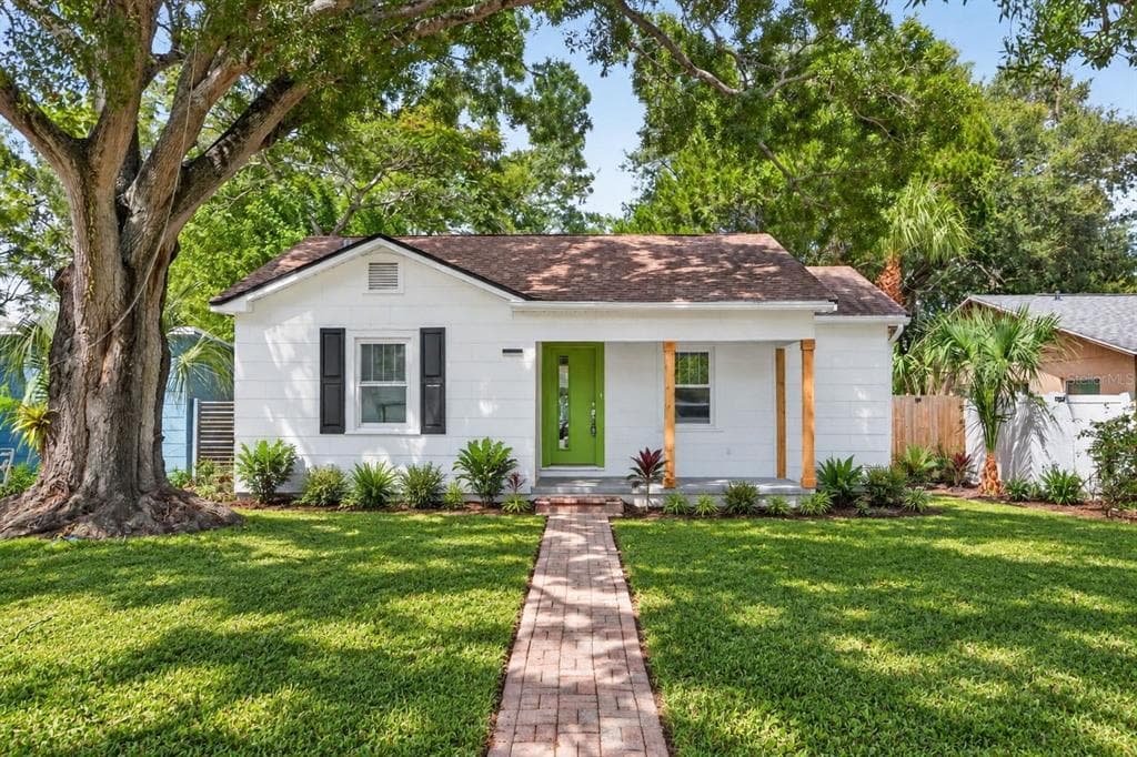 4645 IRIS ST N ST PETERSBURG, FL 33714