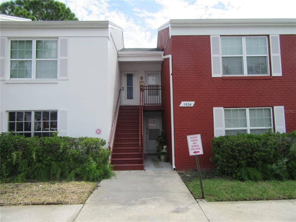 1024 82ND TERRACE N UNIT 1024C ST PETERSBURG, FL 33702