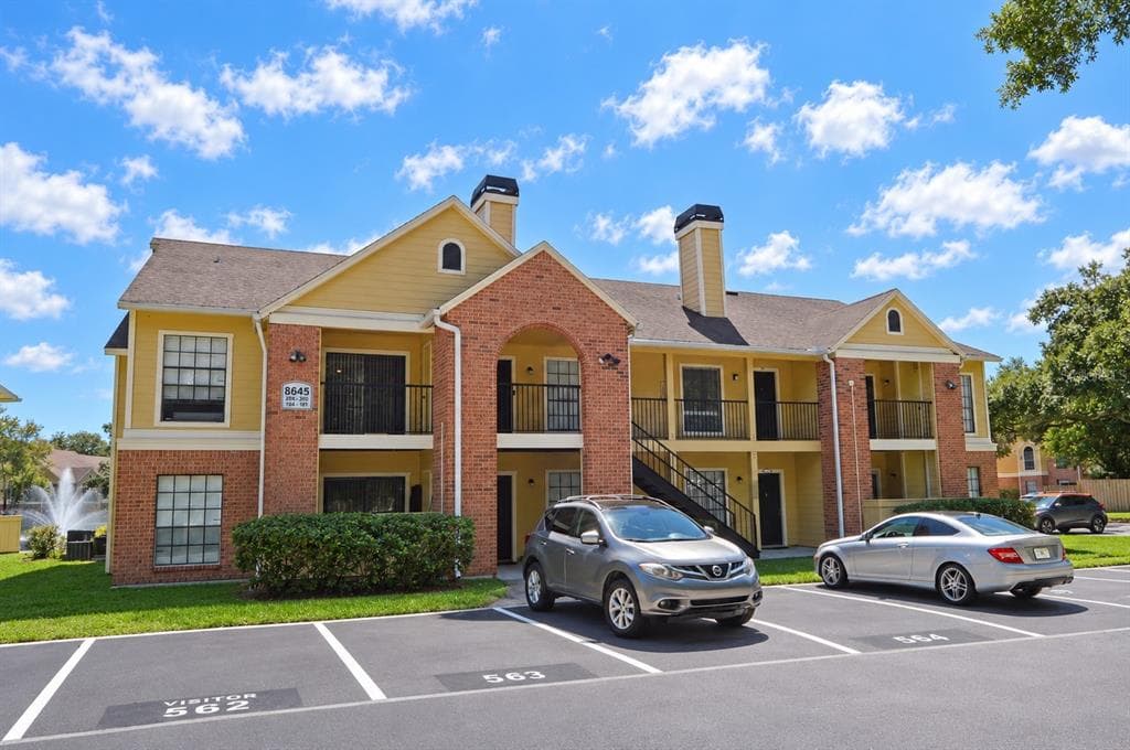 8645 FANCY FINCH DRIVE UNIT 202 TAMPA, FL 33614