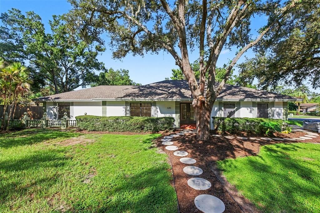 648 BUA DRIVE TEMPLE TERRACE, FL 33617